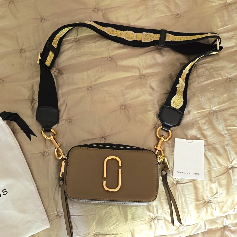 Marc Jacobs Snap Shot Crossbody Bag - NWOT